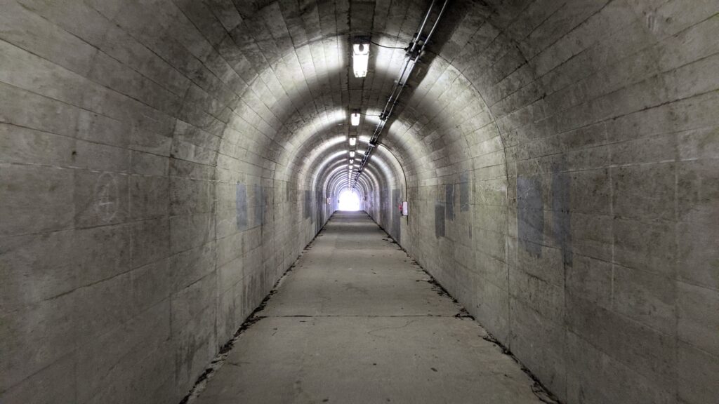 トンネル4
